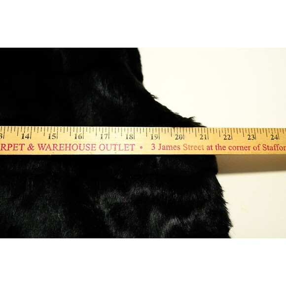 Talbots Black Ribbed Faux Fur Vest Jacket Mob Wife womens M - Picture 6 of 7